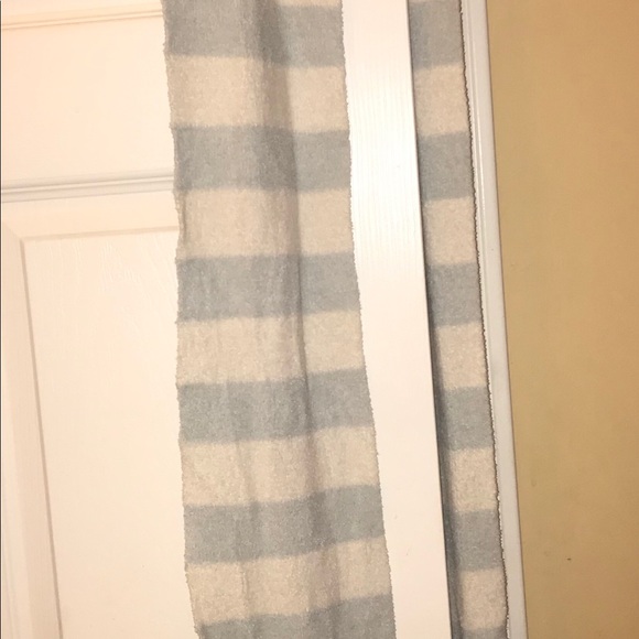 2 BeBe ScArves - Picture 2 of 5